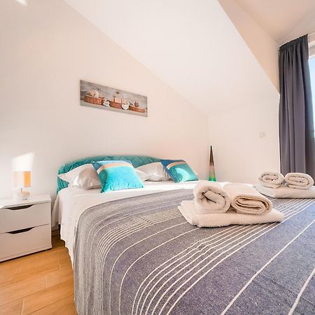 Apartament Regina Del Mare Slatine Zewnętrze zdjęcie