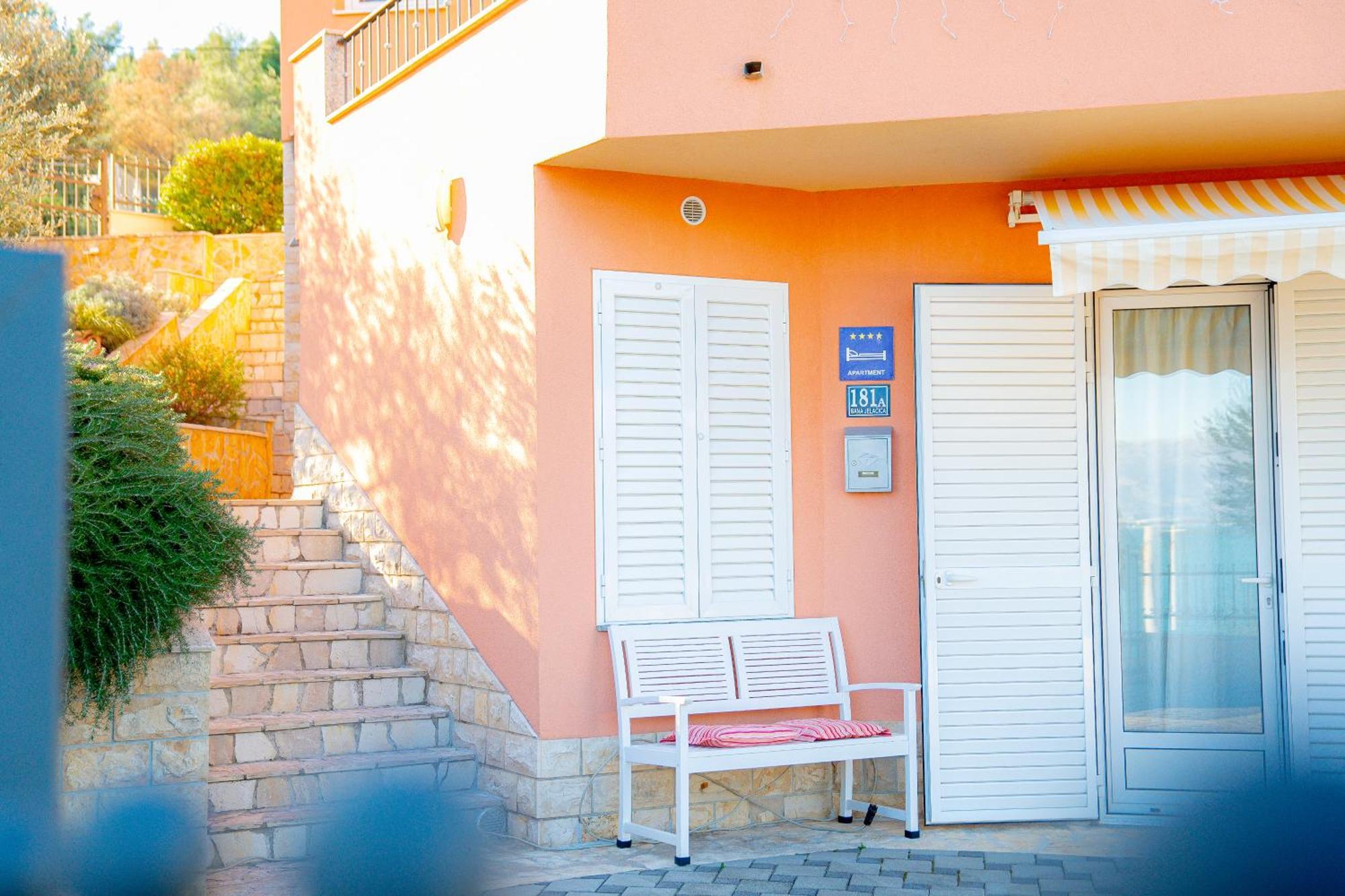 Apartament Regina Del Mare Slatine Zewnętrze zdjęcie